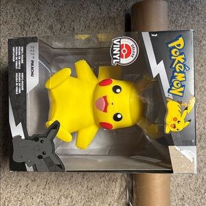 Pokémon Pikachu Deluxe Vinyl 8" Figure. New in box.